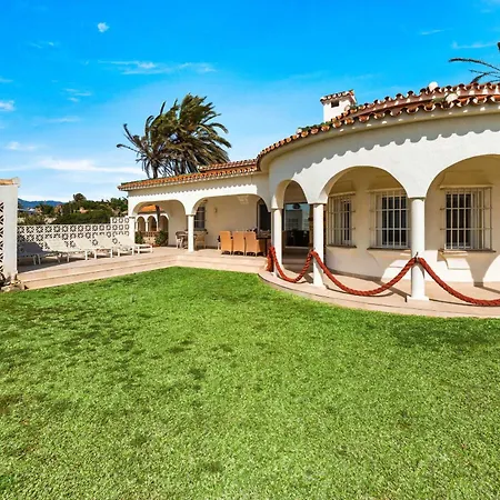 1100 Beachfront First Line * Marbellac