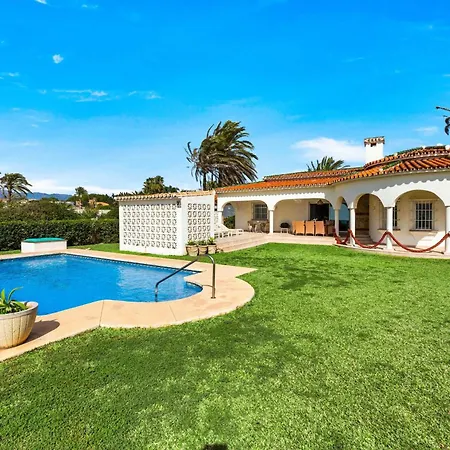 1100 Beachfront First Line Villa Marbella