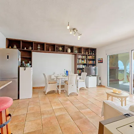 1100 Beachfront First Line * Marbella