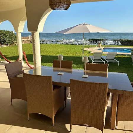 1100 Beachfront First Line * Μαρμπέλλα