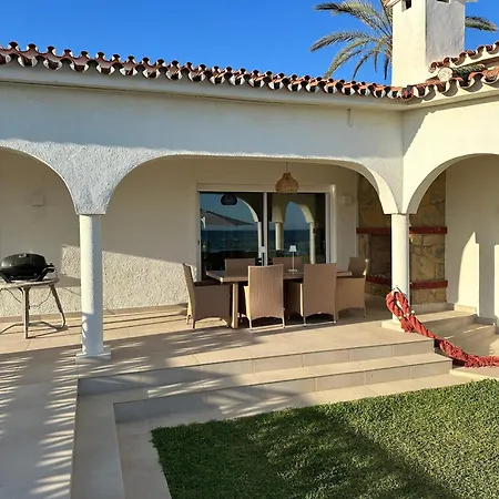 Villa 1100 Beachfront First Line Marbella