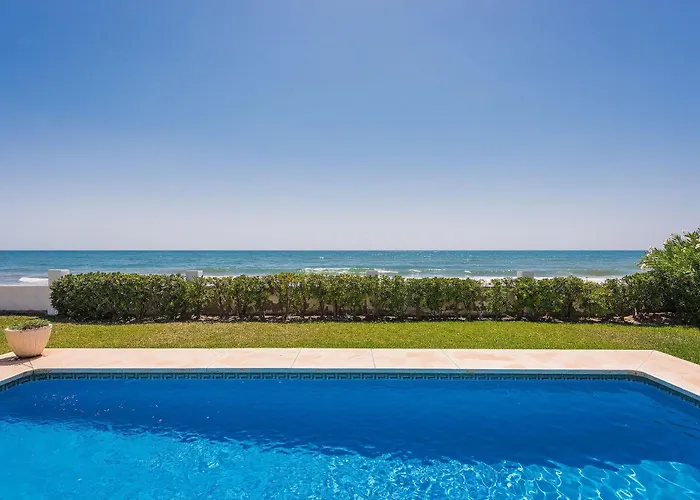 1100 Beachfront First Line 빌라 마르베야