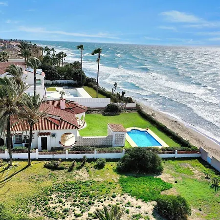 1100 Beachfront First Line Villa *