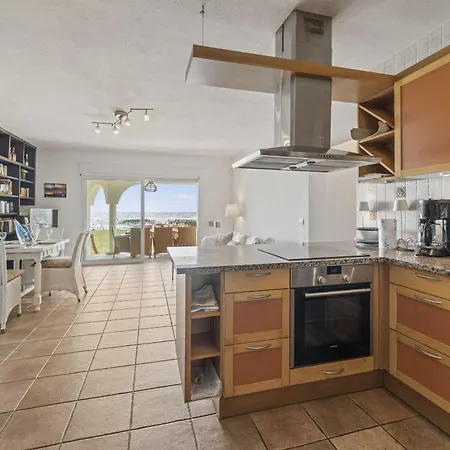 1100 Beachfront First Line Villa